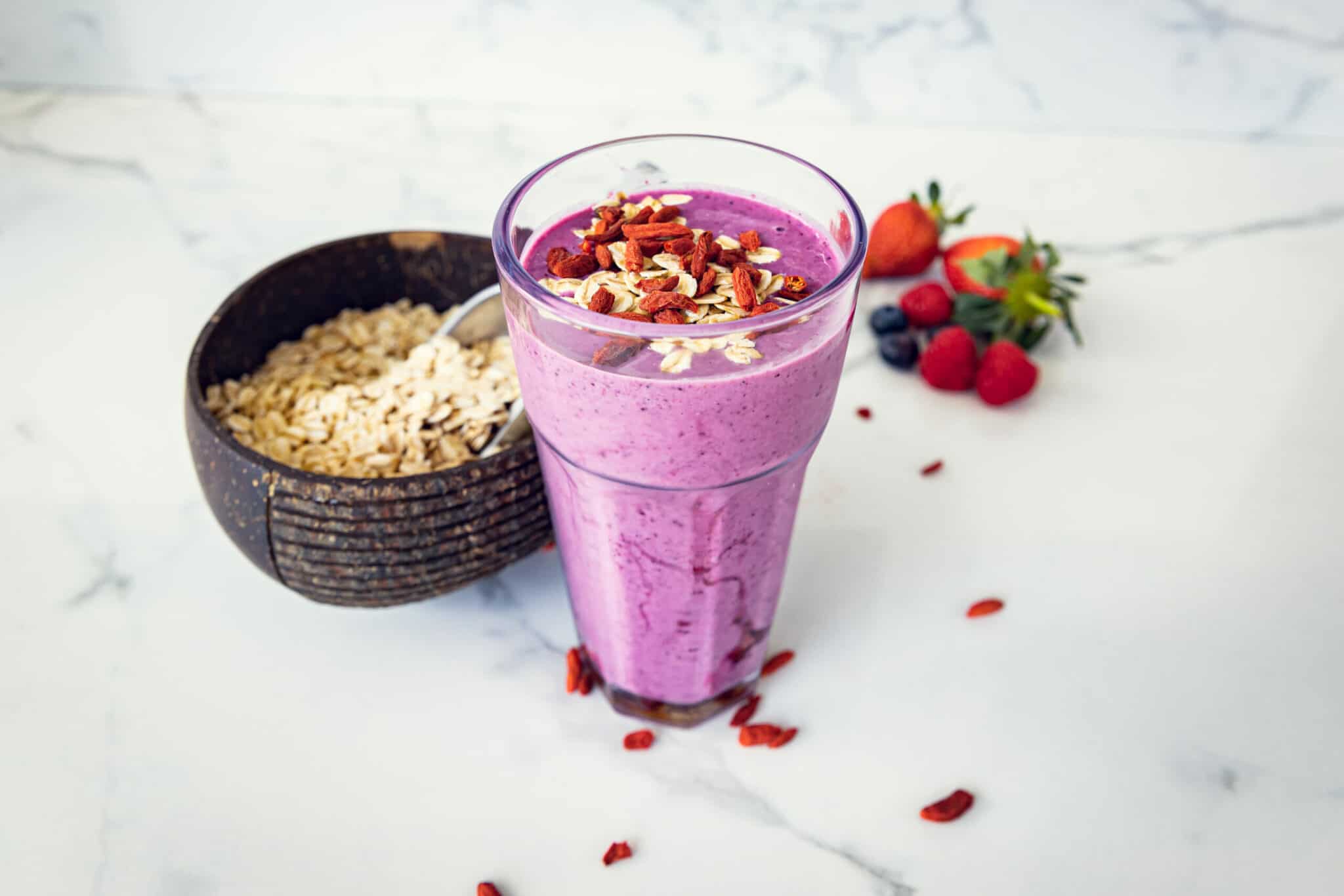 Smoothie-08-Strawberry-Blueberry-Oats-7839-scaled